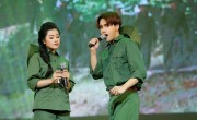 Cách hát karaoke nhạc đỏ thể hiện cảm xúc nhất