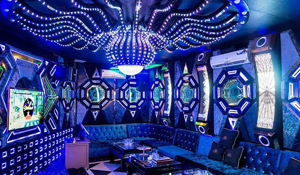 Phòng karaoke ICool Tân Phú