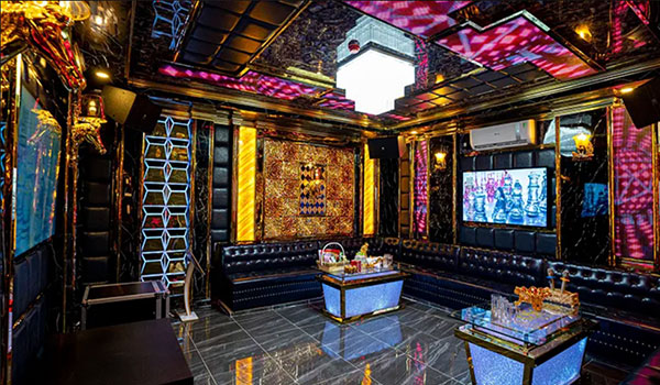Phòng hát karaoke Oscar trang bị hệ thống âm thanh hiện đại