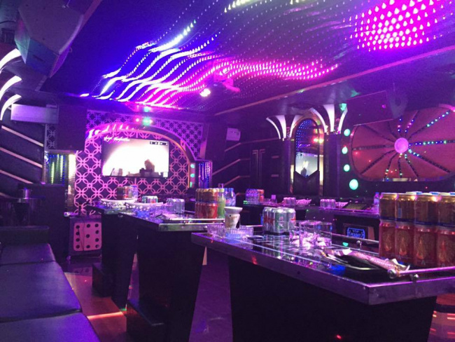 Chất lượng dịch vụ của karaoke Kingdom Hạ Long ổn, chuyên nghiệp Chất lượng dịch vụ của karaoke Kingdom Hạ Long ổn, chuyên nghiệp
