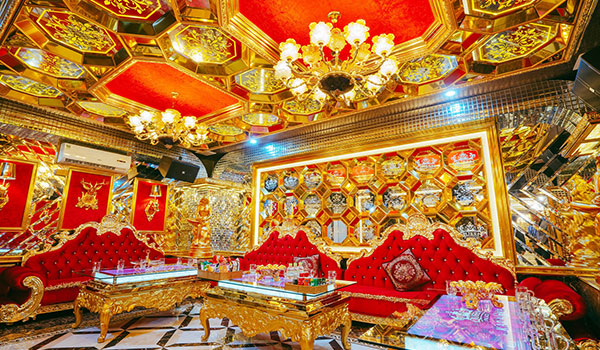 Karaoke Queen xứng danh Nữ hoàng của phố núi